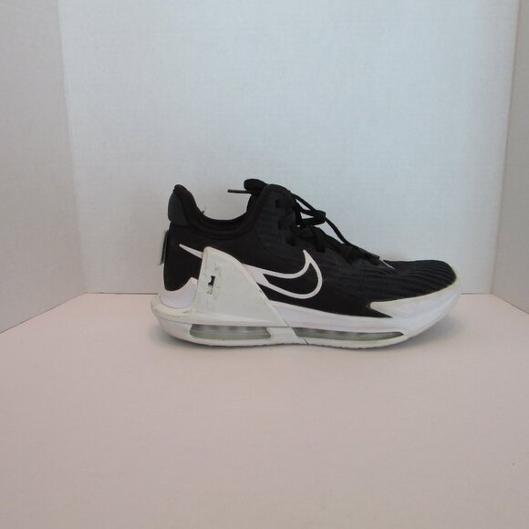 Nike Other - Nike Shoes Men's Black and White Size 8 C74052-002